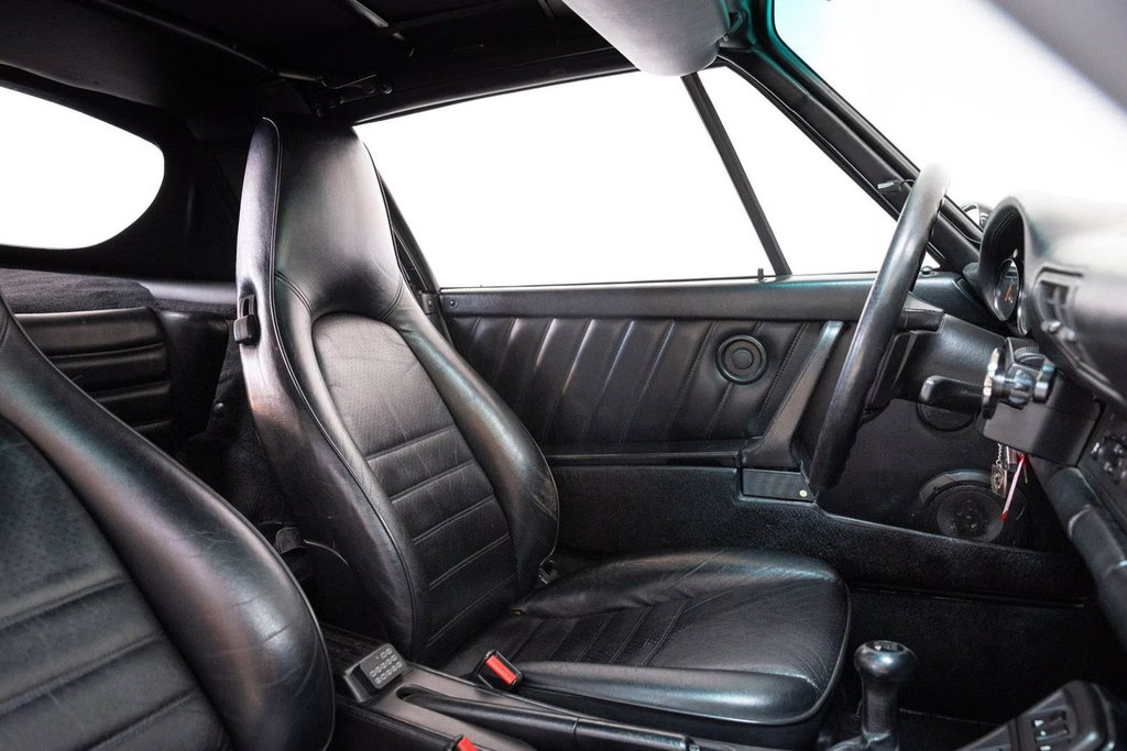 Porsche 964 Carrera 4