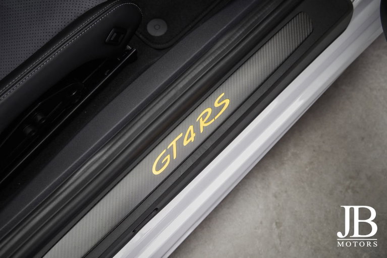 Porsche 718 Cayman GT4 RS
