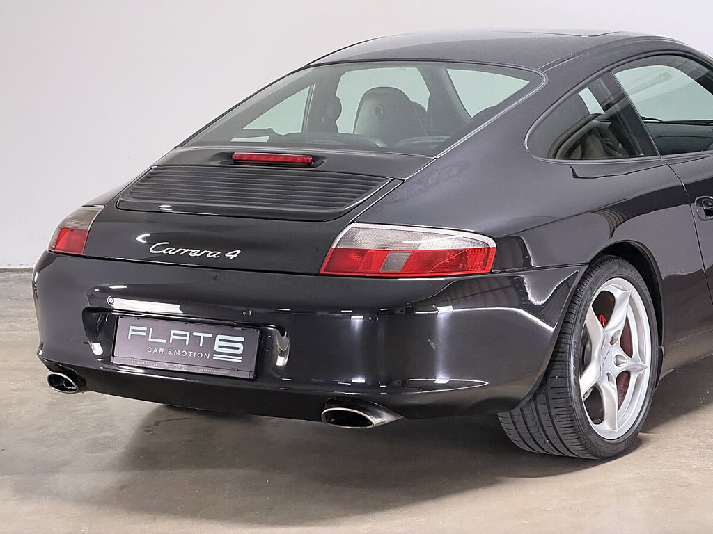 Porsche 996.2 Carrera 4