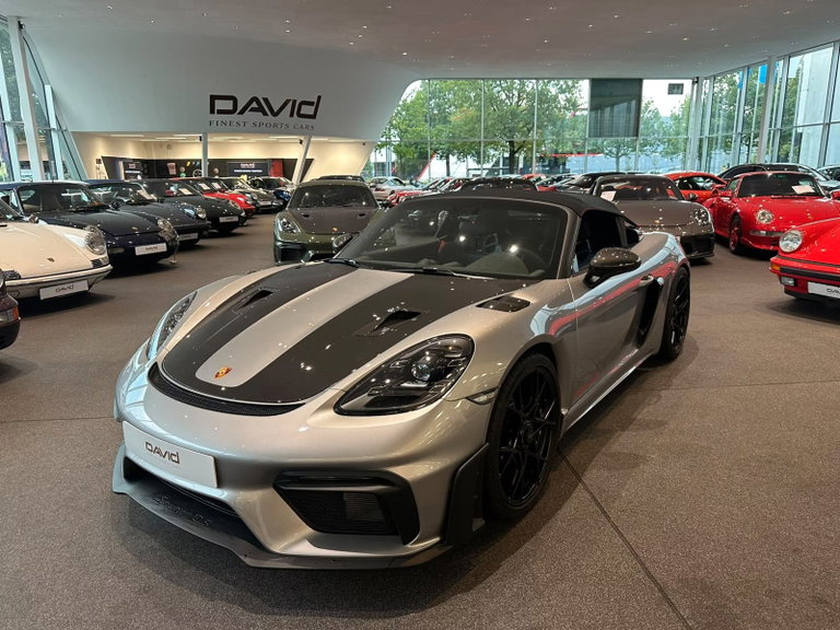 Porsche 718 Spyder RS