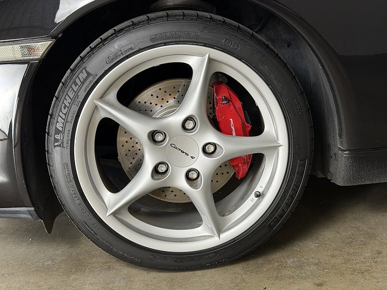 Porsche 996.2 Carrera 4