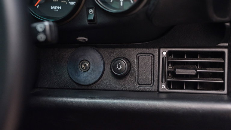 Porsche 993 Carrera 4S