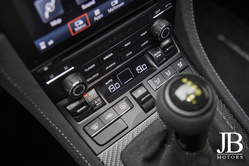 Porsche 718 Cayman GT4 RS