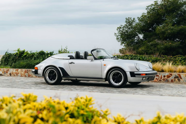 Porsche 911 Carrera 3.2 Speedster