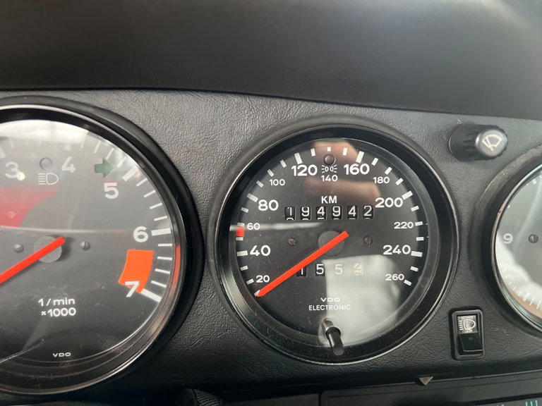 Porsche 911 Carrera 3.2