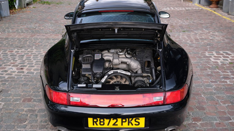 Porsche 993 Carrera 4S