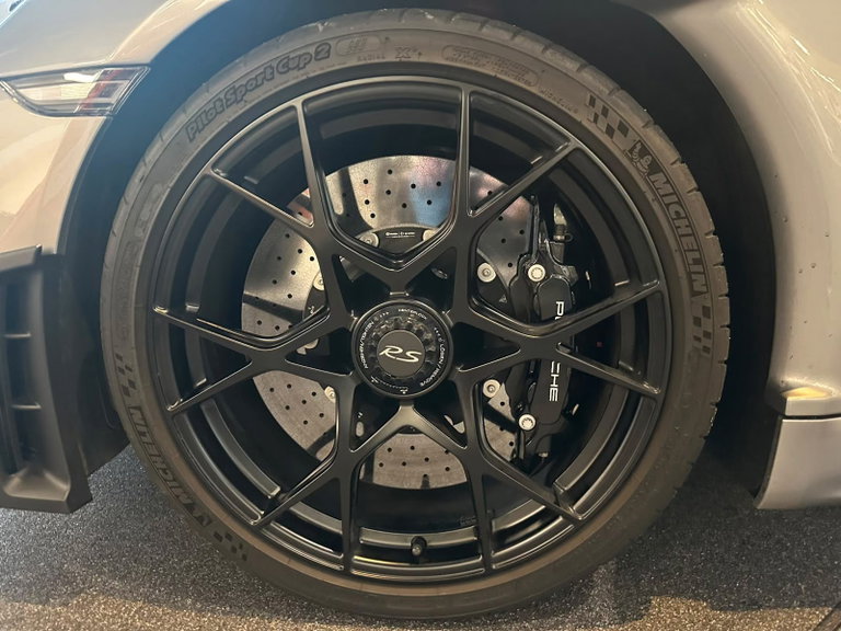 Porsche 718 Spyder RS