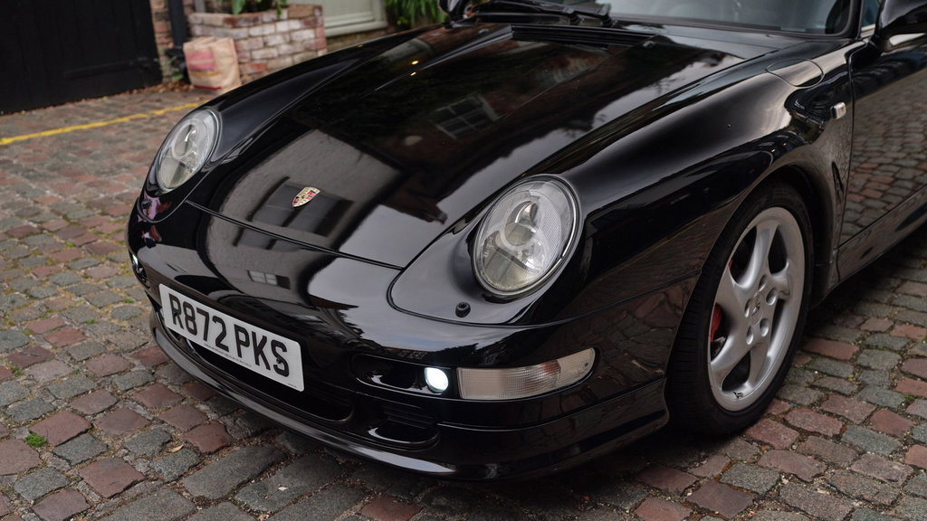 Porsche 993 Carrera 4S