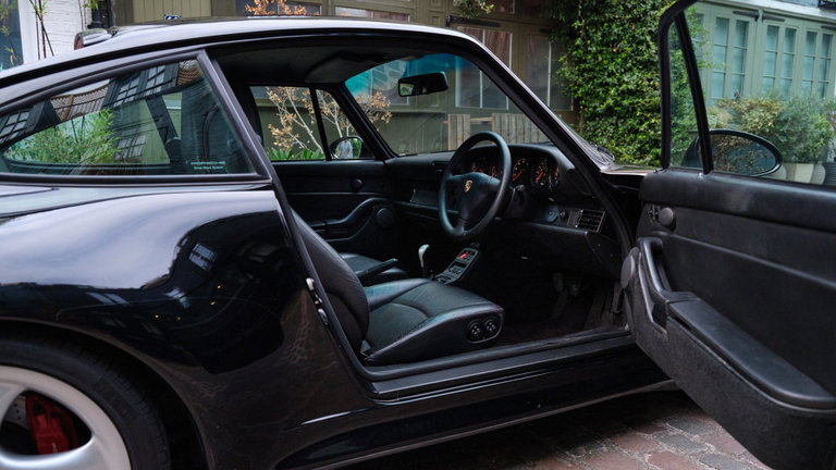 Porsche 993 Carrera 4S