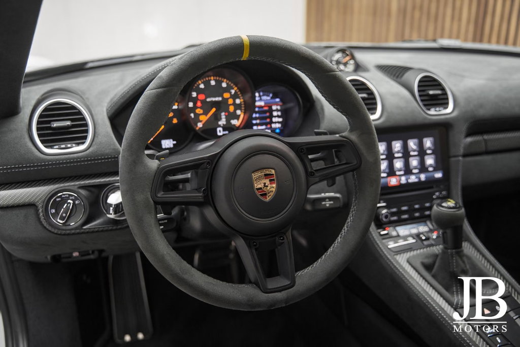 Porsche 718 Cayman GT4 RS