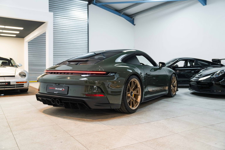 Porsche 992 GT3 Touring