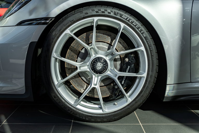Porsche 992 GT3 Touring