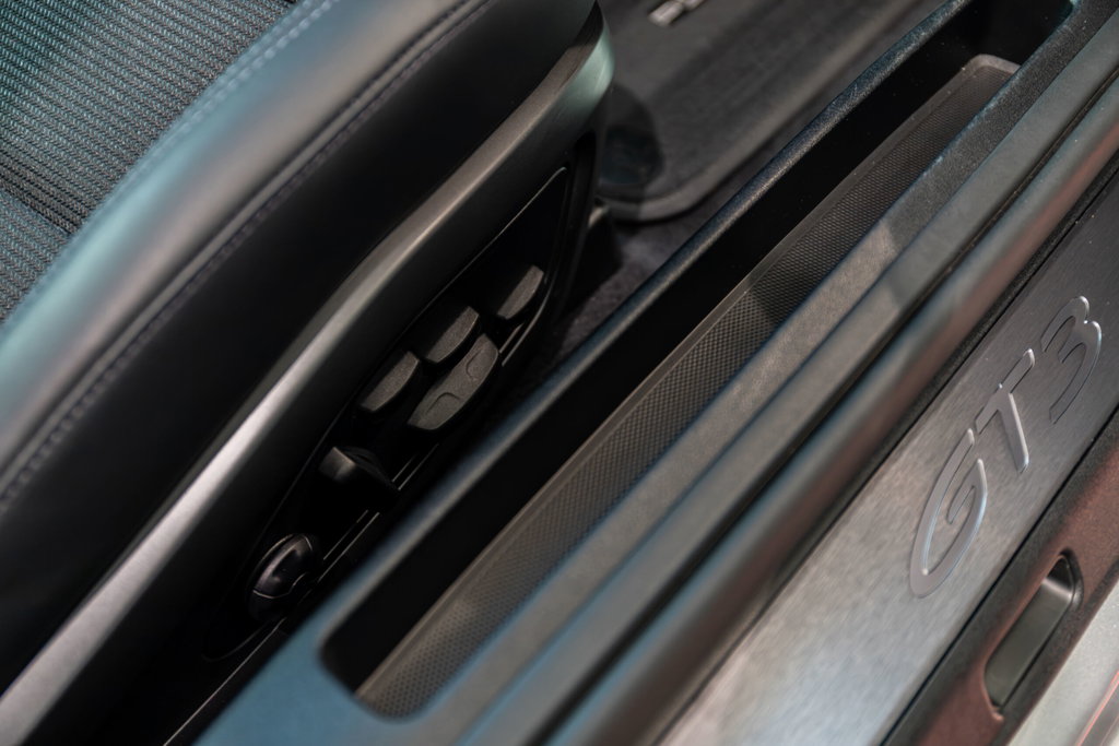 Porsche 992 GT3 Touring