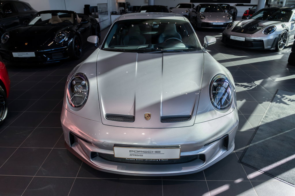 Porsche 992 GT3 Touring