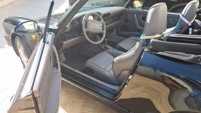 Porsche 964 Carrera 4