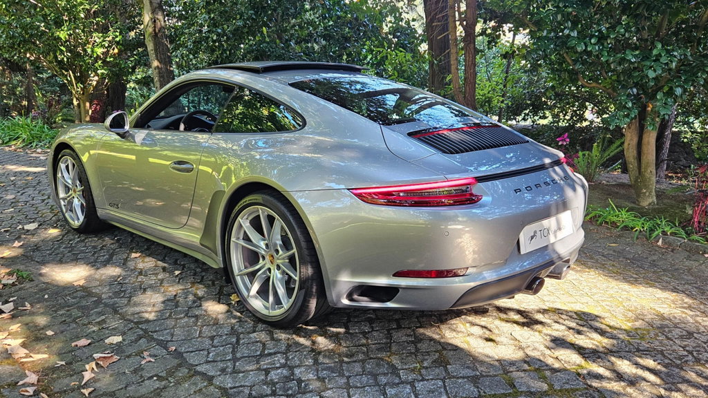 Porsche 991.2 Carrera GTS