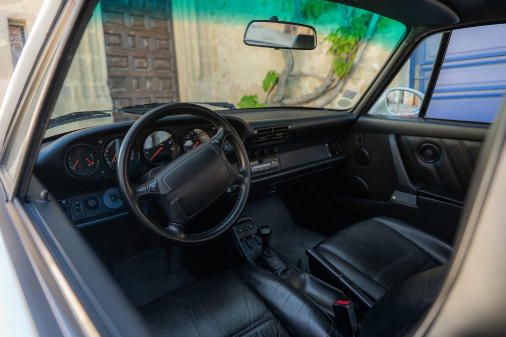 Porsche 964 Carrera 4