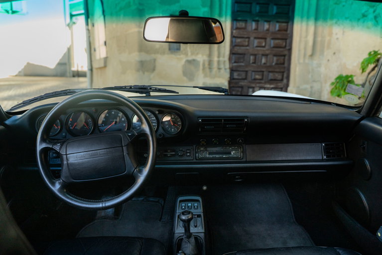 Porsche 964 Carrera 4