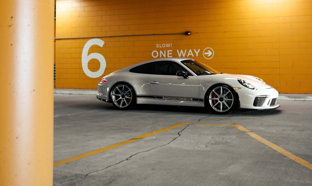 Porsche 991.2 GT3 Touring