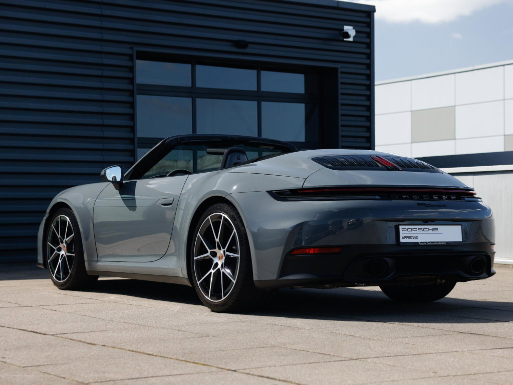 Porsche 992.2 Carrera 4 GTS