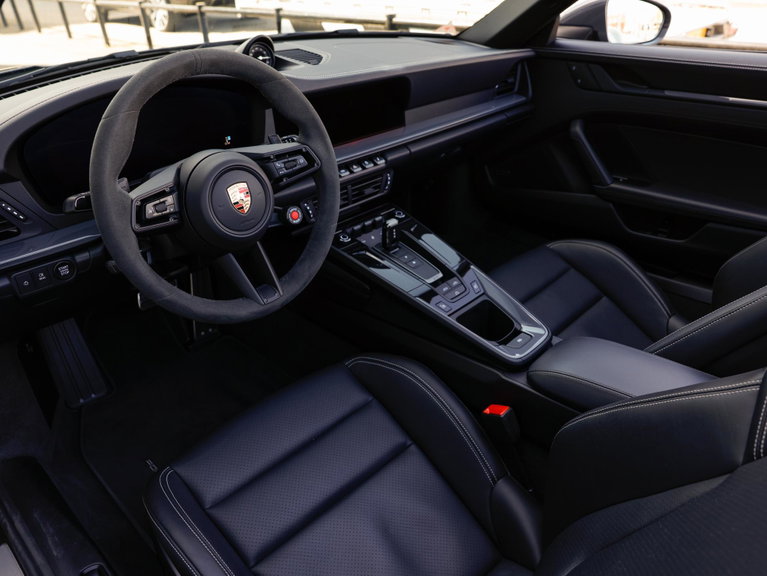 Porsche 992.2 Carrera 4 GTS