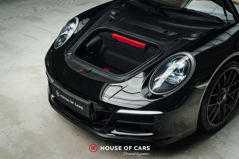 Porsche 991.2 Carrera GTS