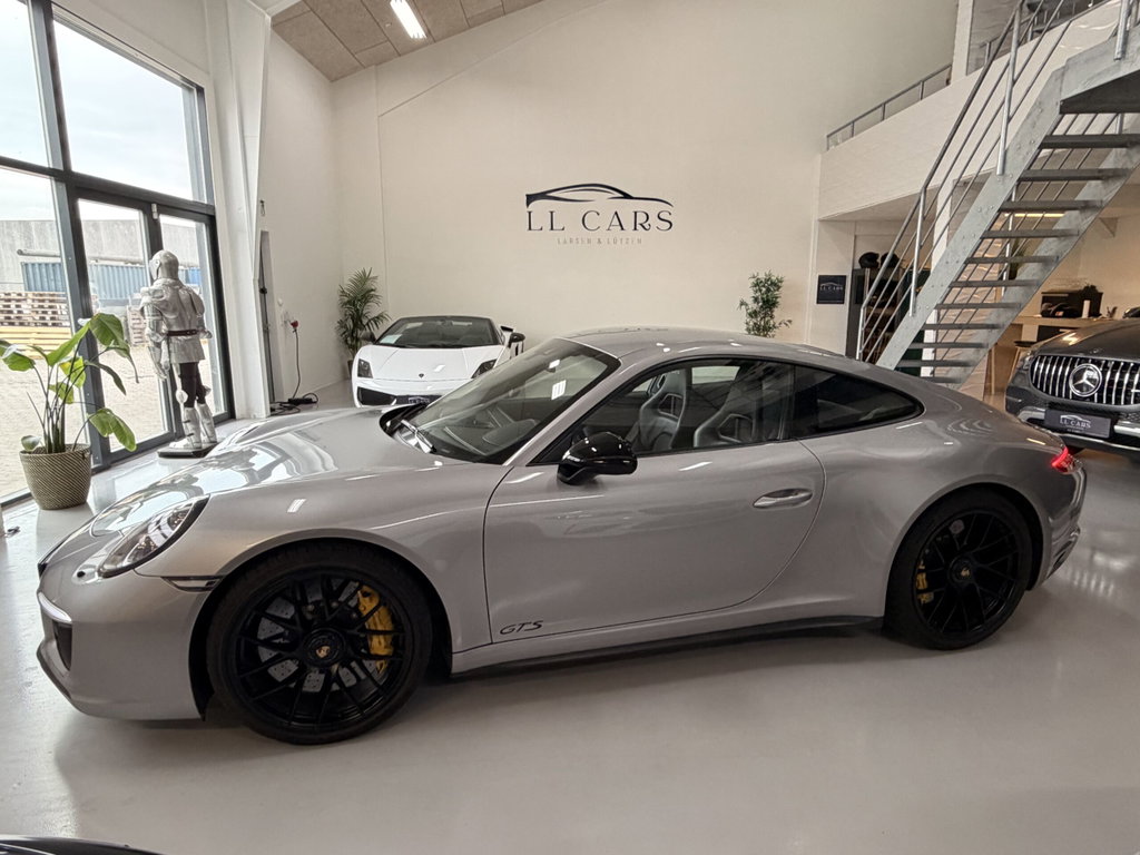 Porsche 991.2 Carrera GTS