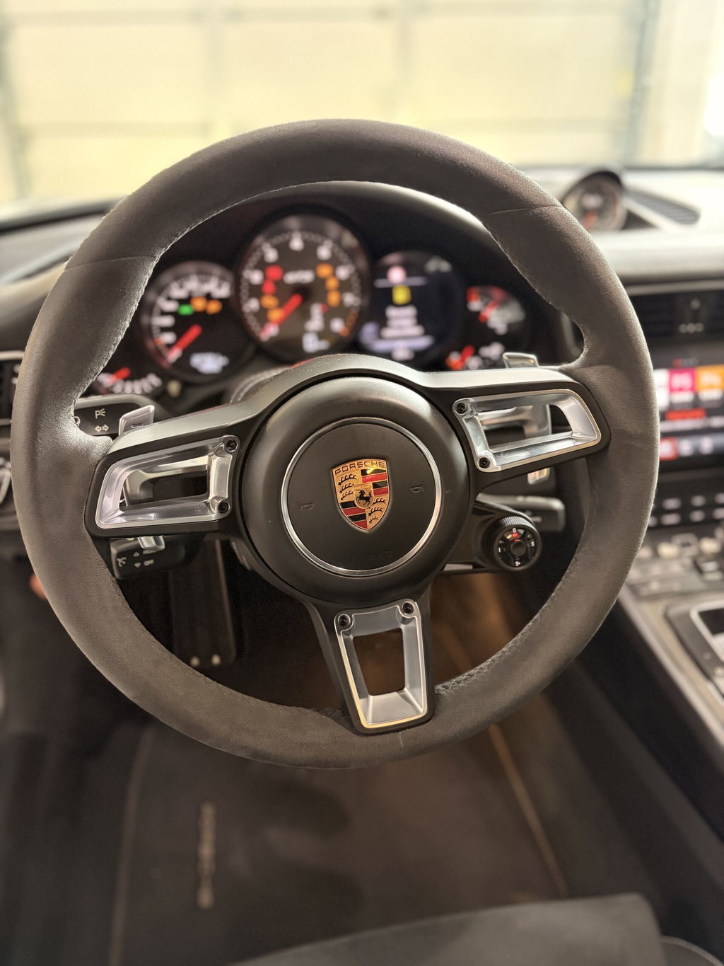 Porsche 991.2 Carrera GTS