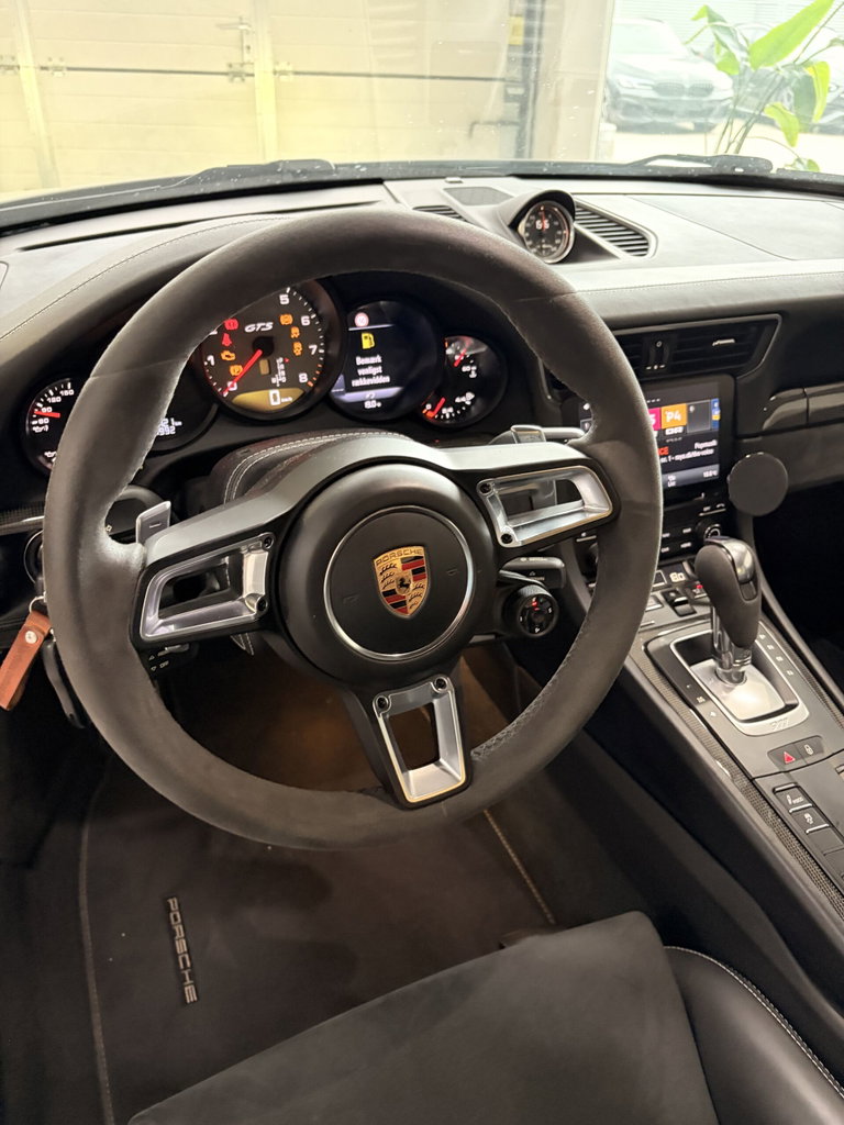 Porsche 991.2 Carrera GTS
