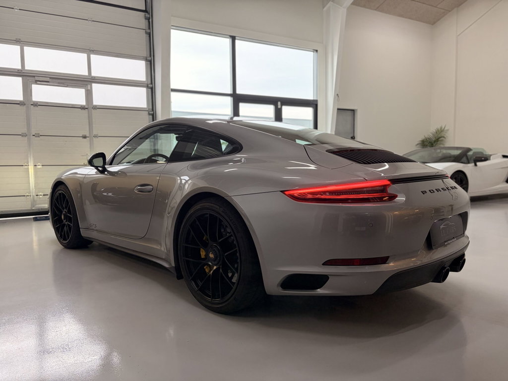 Porsche 991.2 Carrera GTS