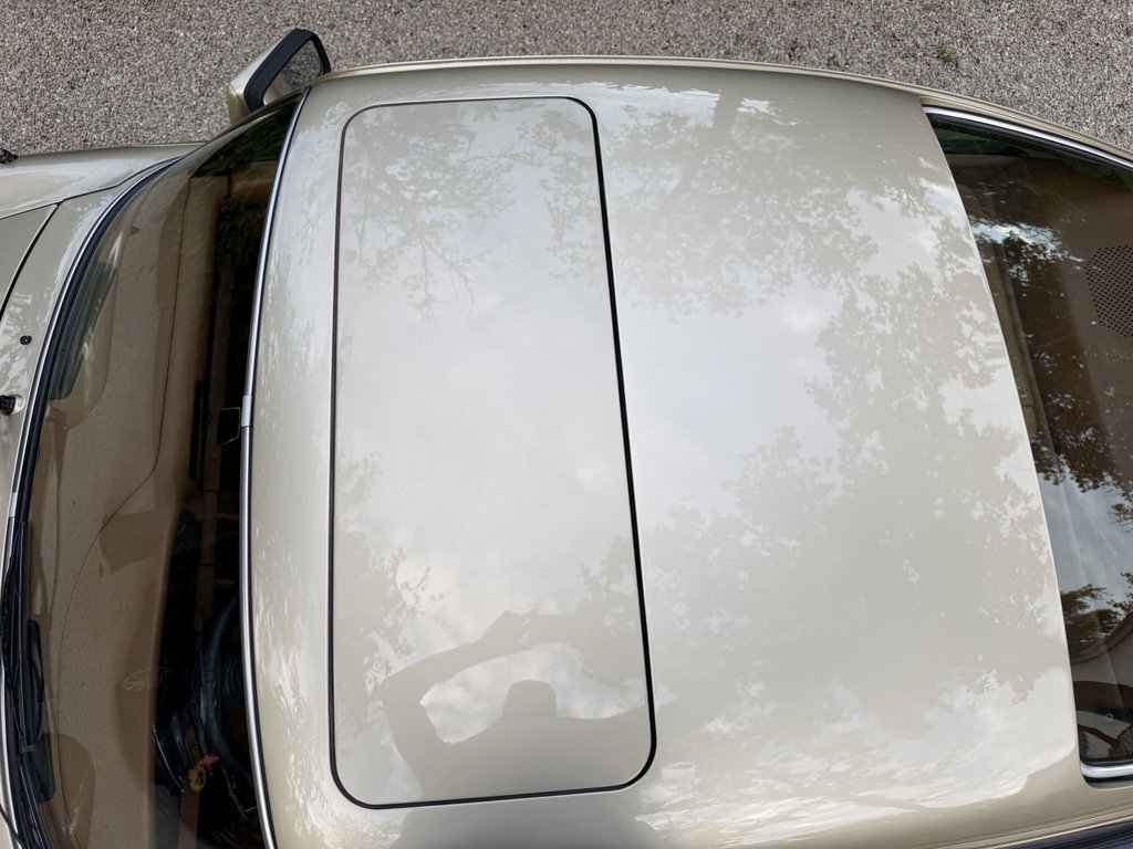 Porsche 911 Turbo 3.3 (US)