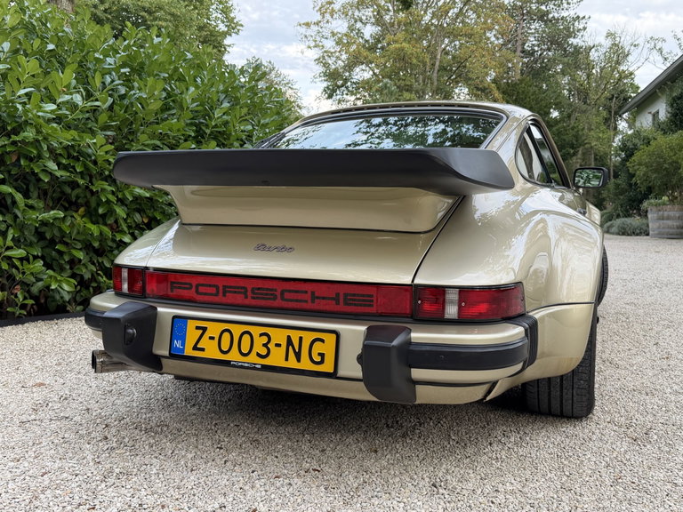 Porsche 911 Turbo 3.3 (US)