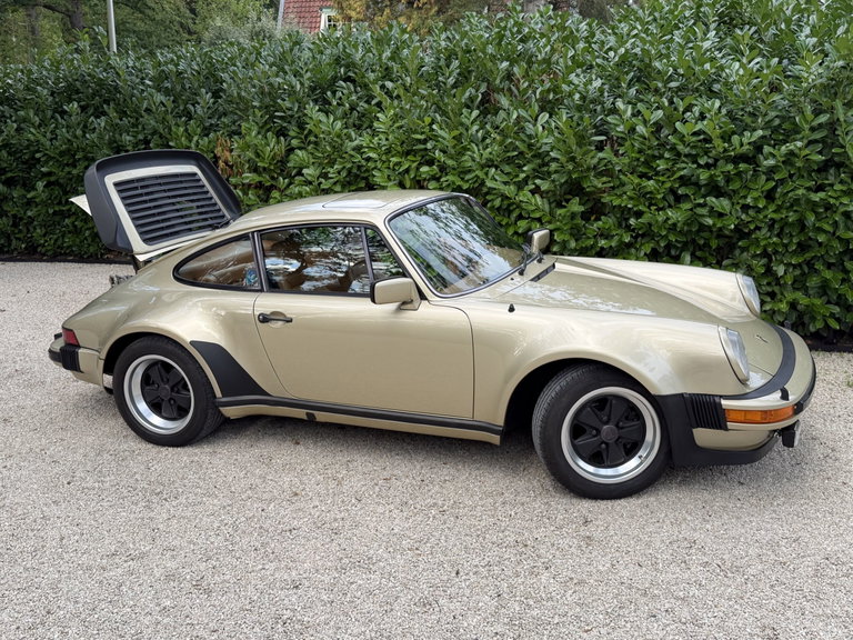 Porsche 911 Turbo 3.3 (US)