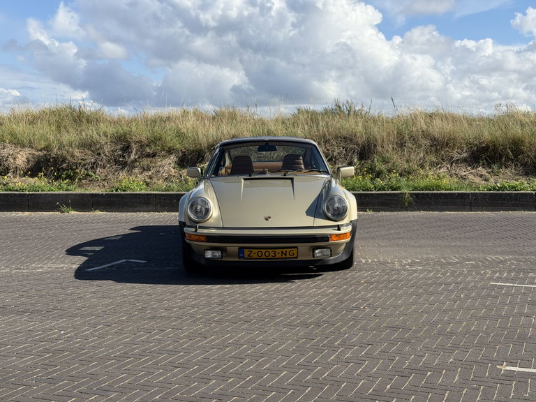 Porsche 911 Turbo 3.3 (US)