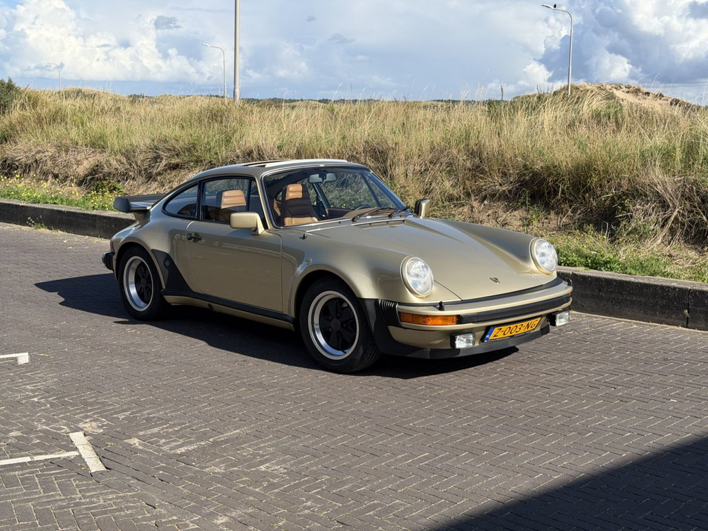Porsche 911 Turbo 3.3 (US)