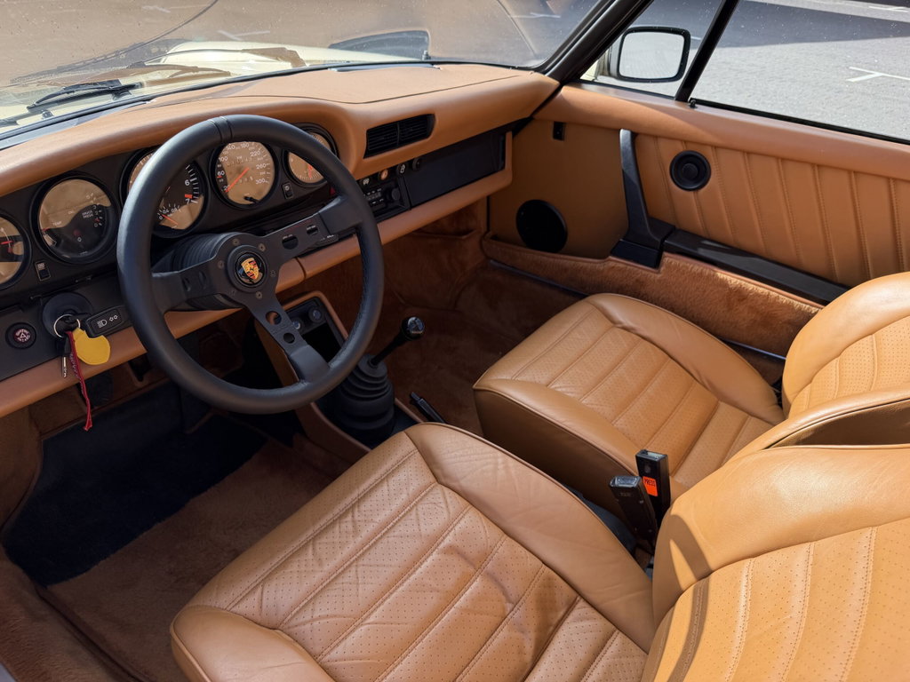 Porsche 911 Turbo 3.3 (US)