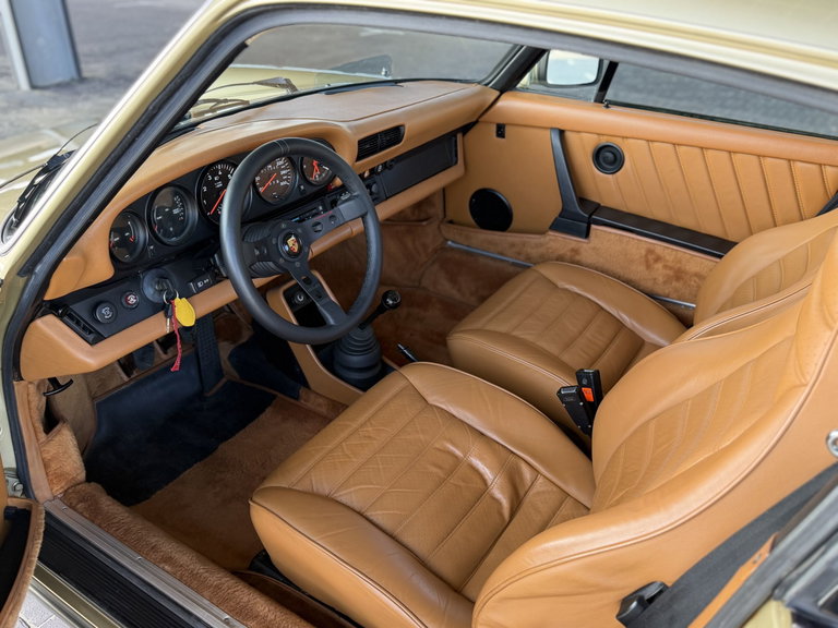 Porsche 911 Turbo 3.3 (US)
