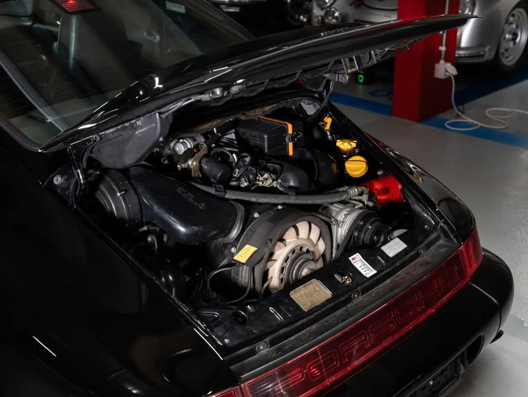 Porsche 964 Carrera 4 WTL