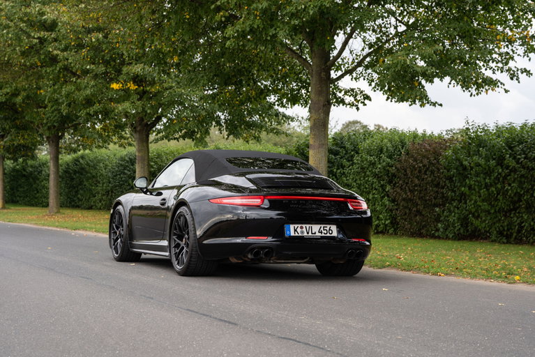 Porsche 991 Carrera 4 GTS
