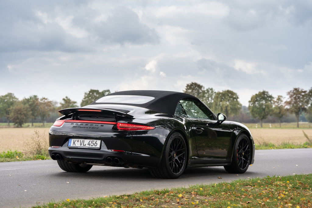 Porsche 991 Carrera 4 GTS