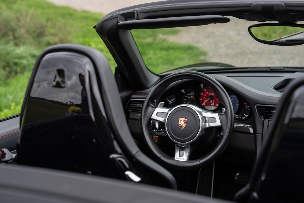 Porsche 991 Carrera 4 GTS