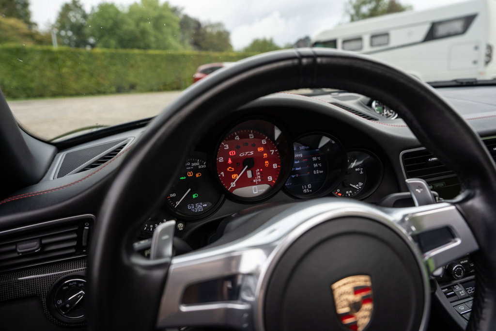 Porsche 991 Carrera 4 GTS