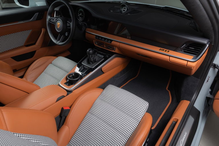 Porsche 992 Sport Classic