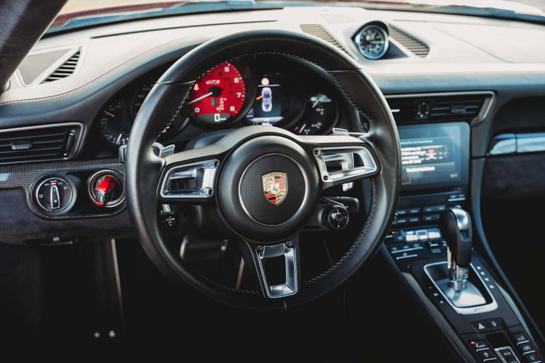 Porsche 991.2 Carrera GTS