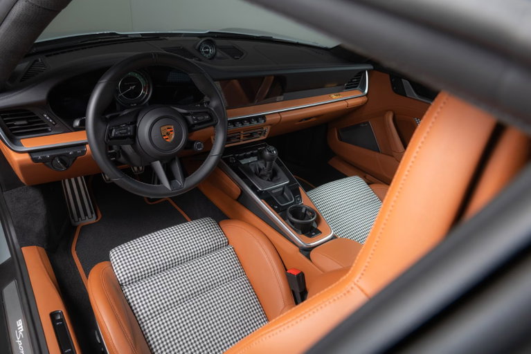 Porsche 992 Sport Classic