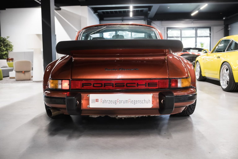 Porsche 911 Turbo 3.0 (US)