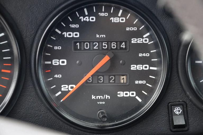 Porsche 964 Carrera 4