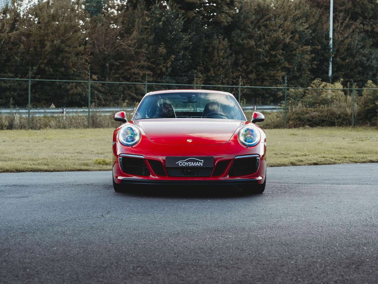 Porsche 991.2 Carrera GTS
