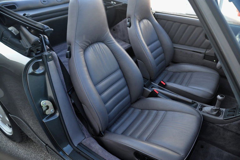 Porsche 964 Carrera 4