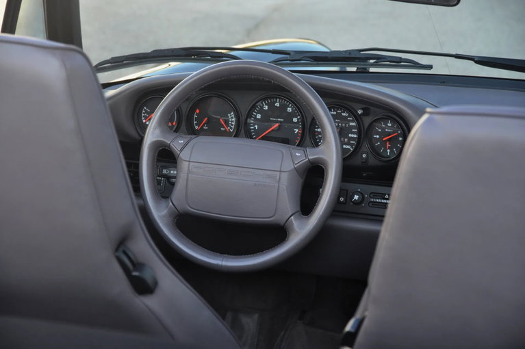 Porsche 964 Carrera 4